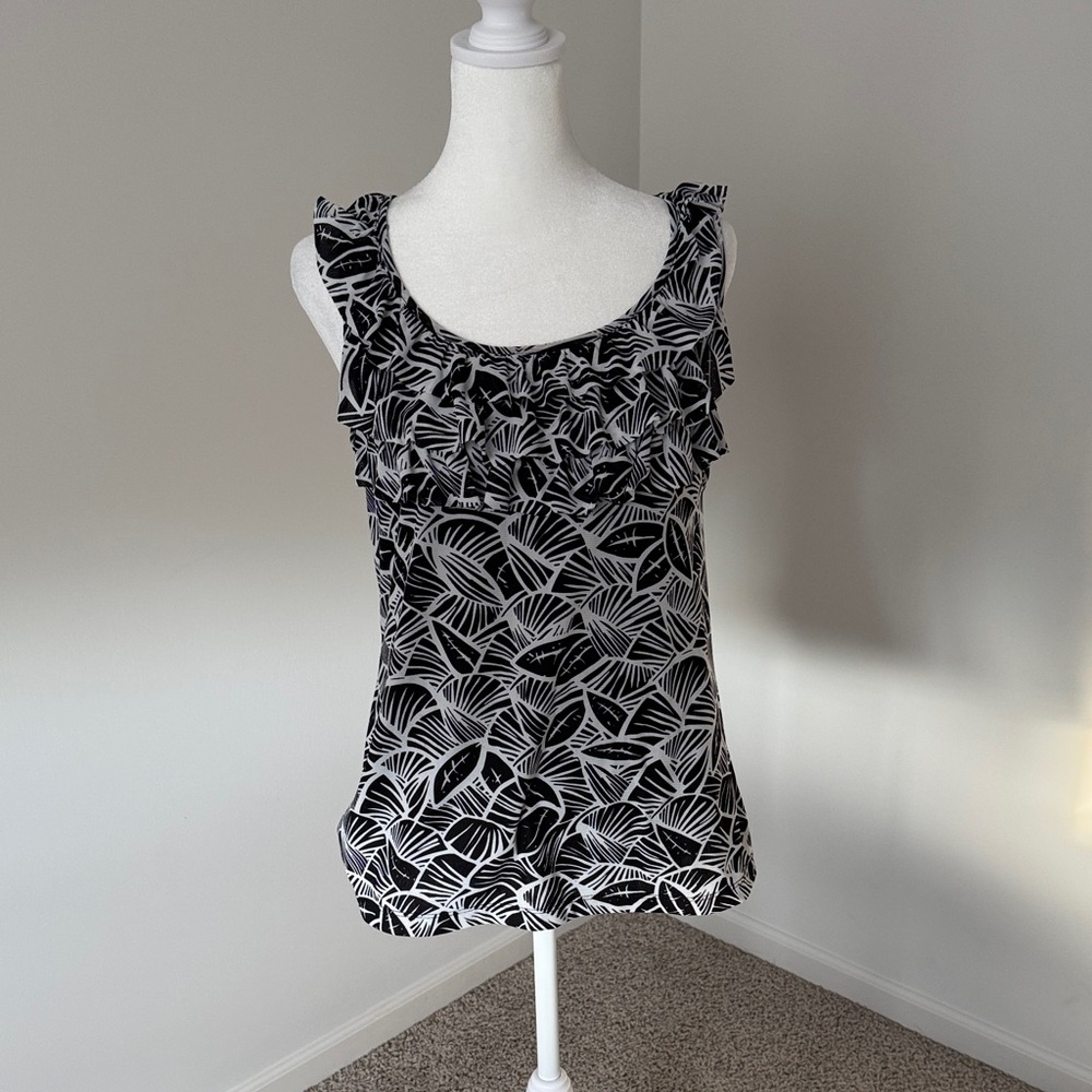 Chic Black and White Leaf Print Ruffle Blouse